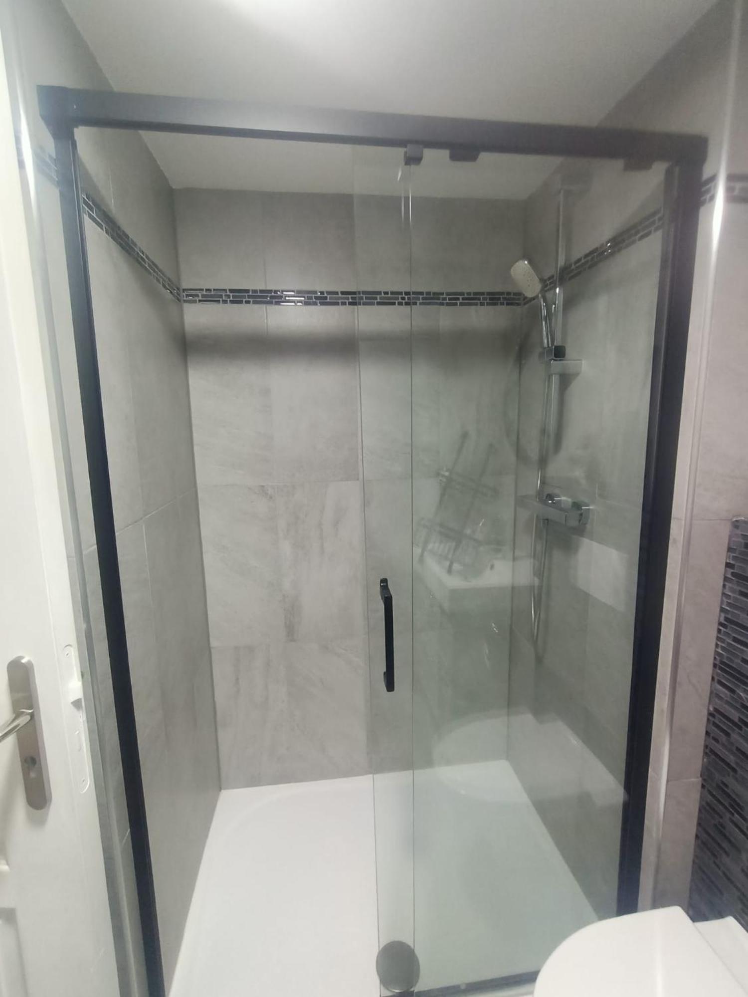 Le Petit Cocon - Parking Prive - Lyon Sud Apartment Vénissieux Екстериор снимка