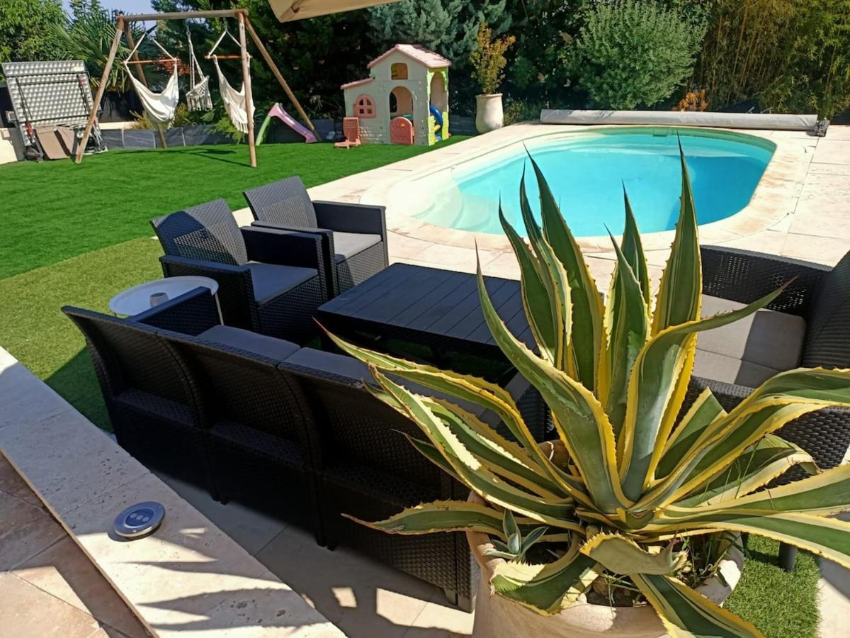 Le Petit Cocon - Parking Prive - Lyon Sud Apartment Vénissieux Екстериор снимка